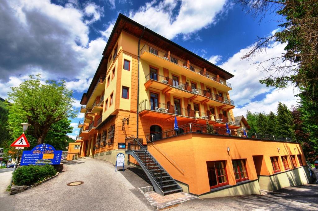 Euro Youth Hotel & Krone Bad Gastein Bagian luar foto